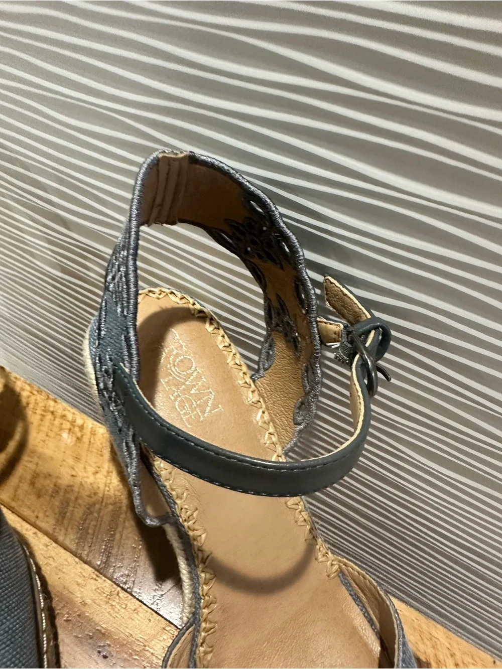 Crown Vintage Blue Denim Espadrille Wedge Sandals Size 7.5